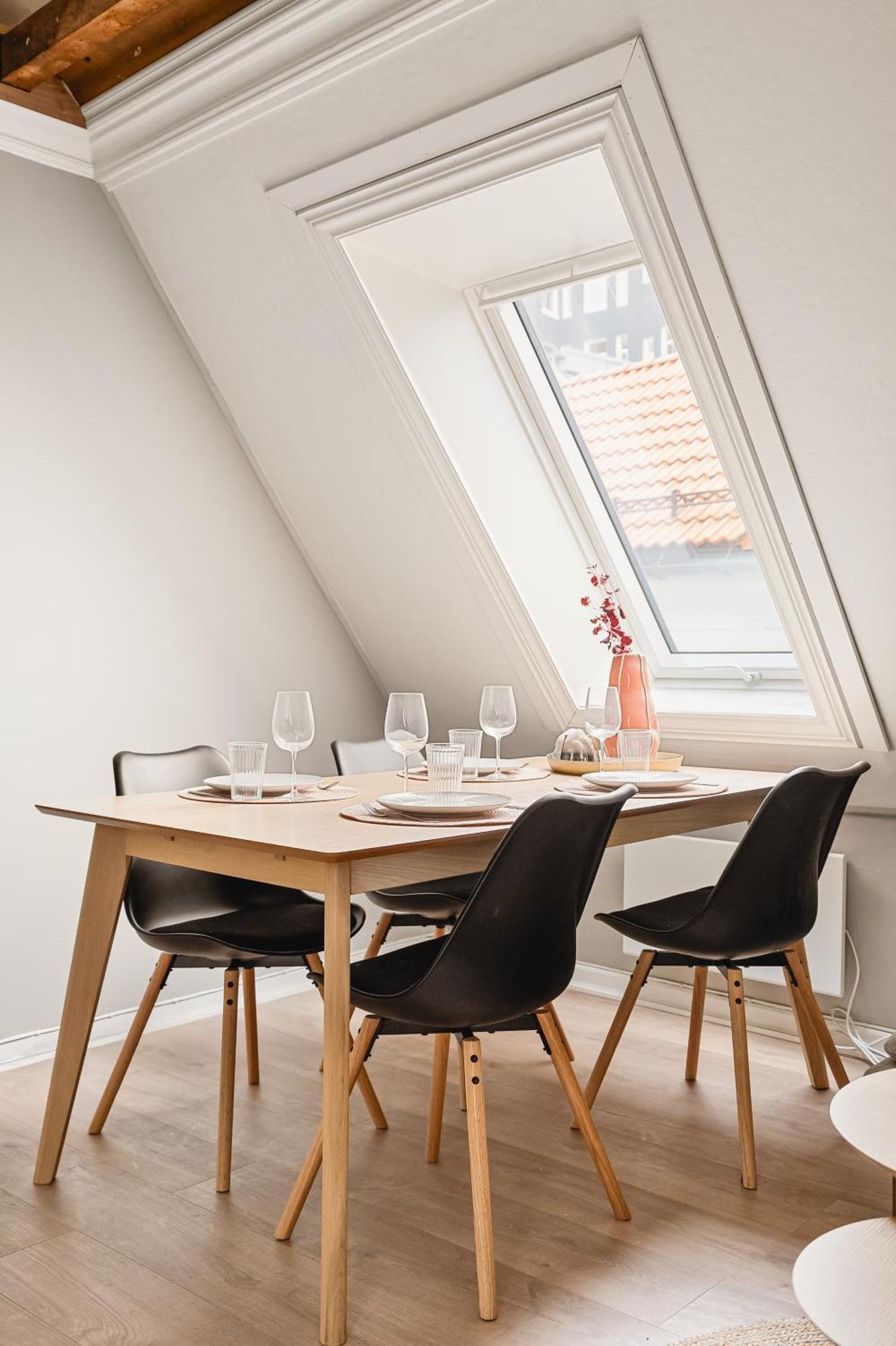 2024 Renovated Luxury Penthouse! Up To 9 Guests! Daire Bergen Dış mekan fotoğraf